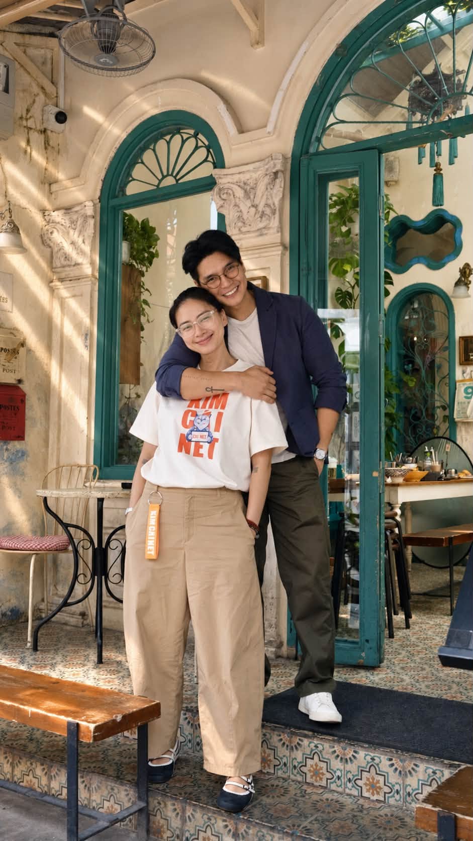 Gia đ&igrave;nh Ng&ocirc; Thanh V&acirc;n g&acirc;y ch&uacute; &yacute; với những khoảnh khắc đ&aacute;ng y&ecirc;u b&ecirc;n b&eacute; Gạo - Ảnh 2.