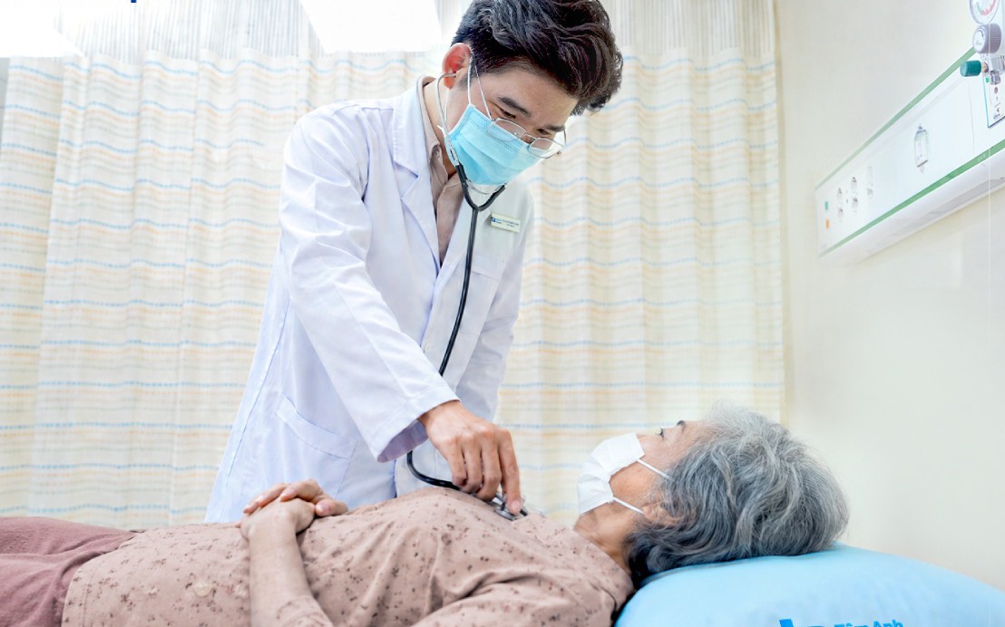 Người đ&agrave;n &ocirc;ng đang khỏe mạnh bất ngờ đột quỵ, b&aacute;c sĩ cảnh b&aacute;o dấu hiệu b&aacute;o bệnh rất nhiều bị người bỏ qua - Ảnh 2.
