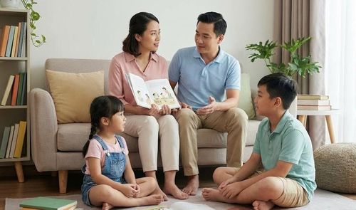 5 chữ cha mẹ thường n&oacute;i tưởng v&ocirc; hại, nhưng c&oacute; thể khiến cuộc đời con lụi t&agrave;n - Ảnh 1.