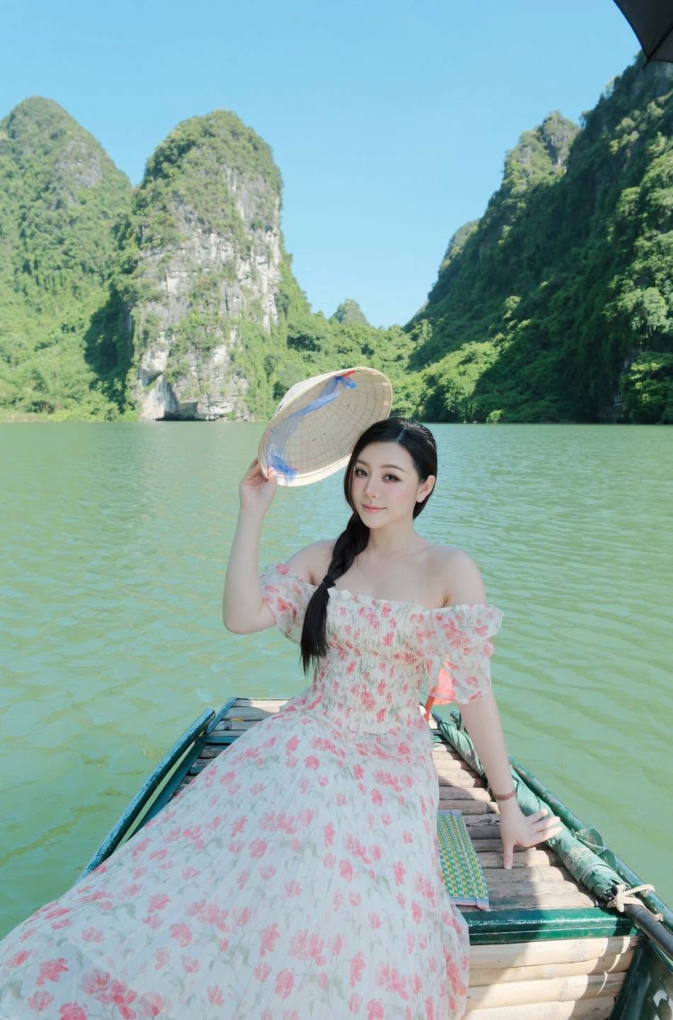 Hòa Minzy tình tứ bên chồng sắp cưới, Nguyễn Văn Chung thần thái tựa soái ca - Ảnh 5.