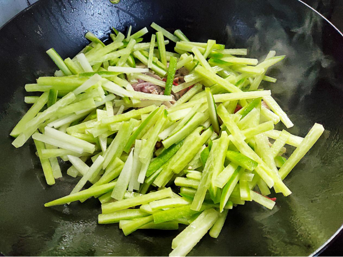 Đã đến lúc thường xuyên mua 4 loại rau theo mùa này khi đi chợ: Dễ chế biến, ngon miệng lại tốt cho tiêu hóa- Ảnh 20.
