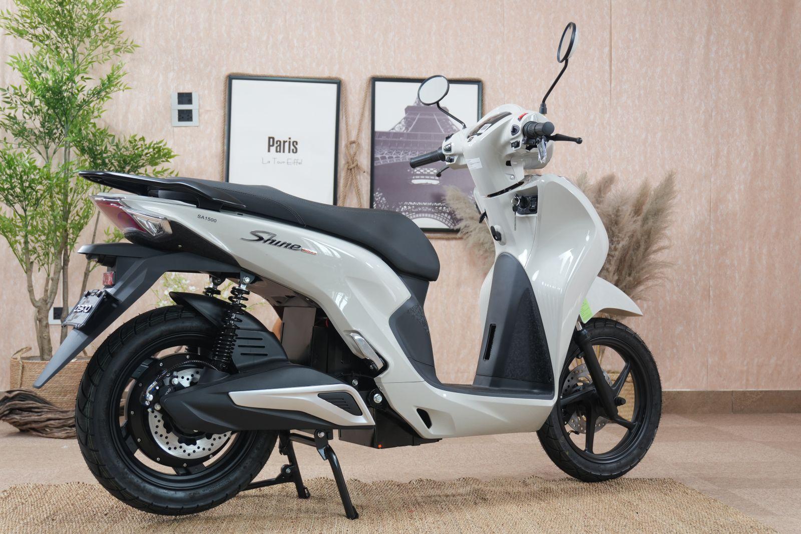 Đẹp như Vision, xe m&aacute;y điện gi&aacute; 20 triệu đồng đi 90km/lần sạc, động cơ 2.800W - Ảnh 5.