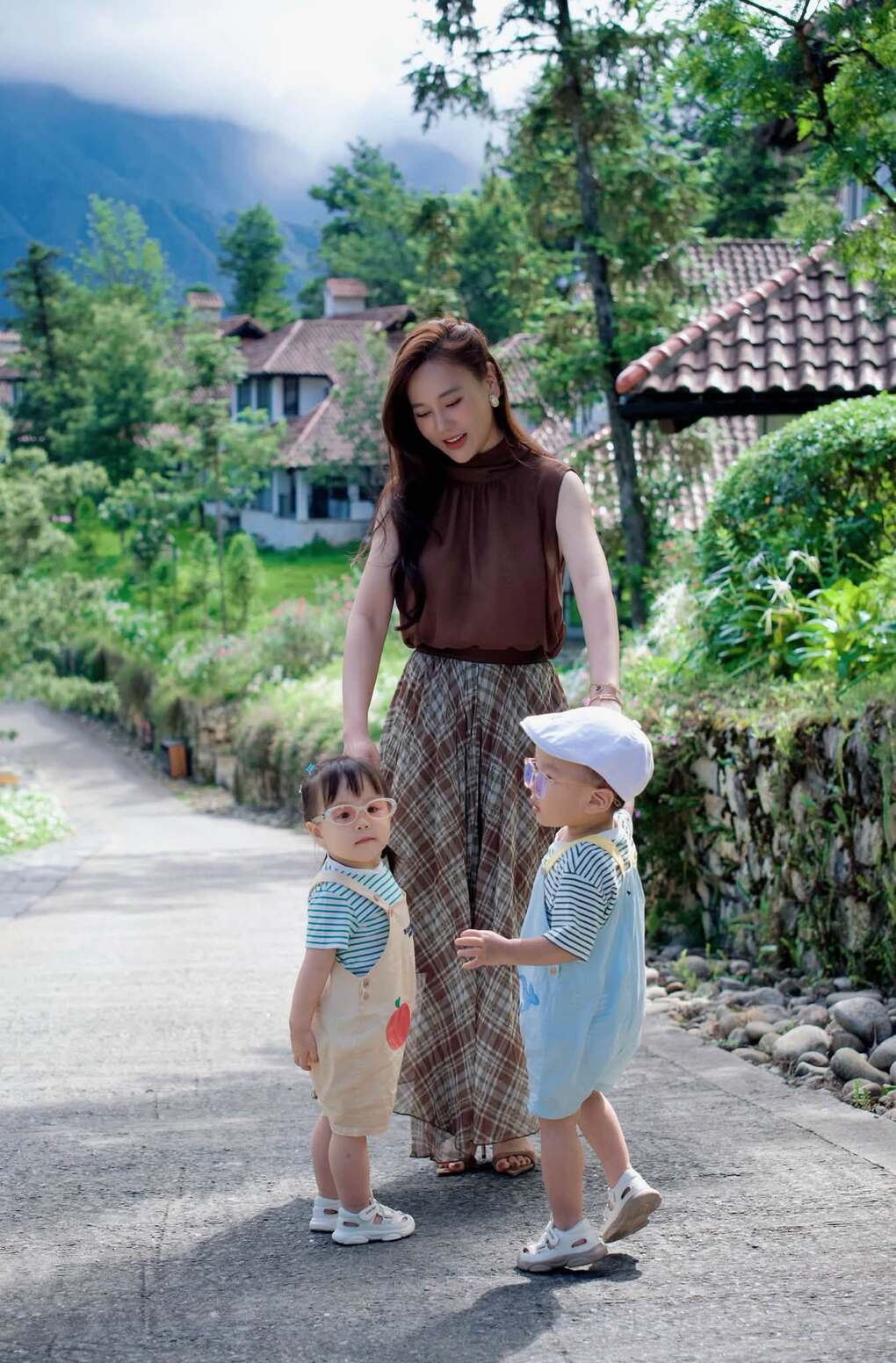 Phương Oanh chia sẻ c&aacute;ch l&agrave;m trứng muối tại nh&agrave; đơn giản v&agrave; thơm ngon - Ảnh 4.