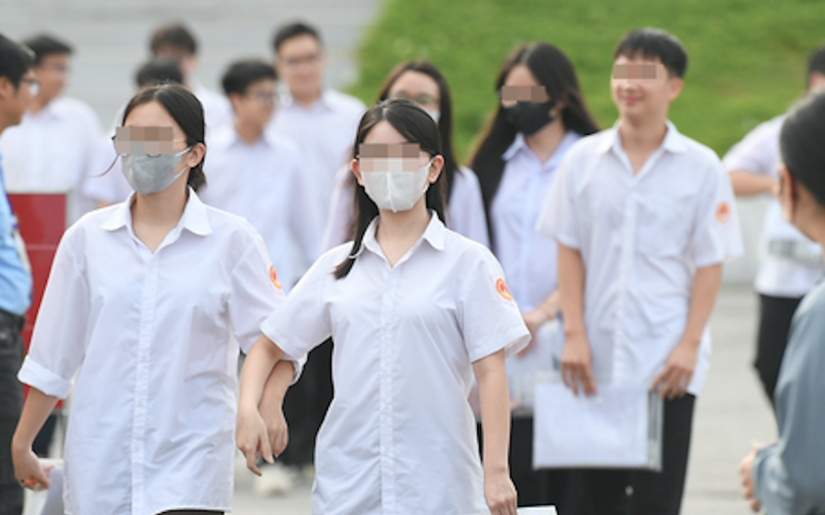 Kh&ocirc;ng c&oacute; th&iacute; sinh đạt điểm 10 m&ocirc;n To&aacute;n tại kỳ thi lại tốt nghiệp THPT Chuy&ecirc;n Tuy&ecirc;n Quang - Ảnh 11.