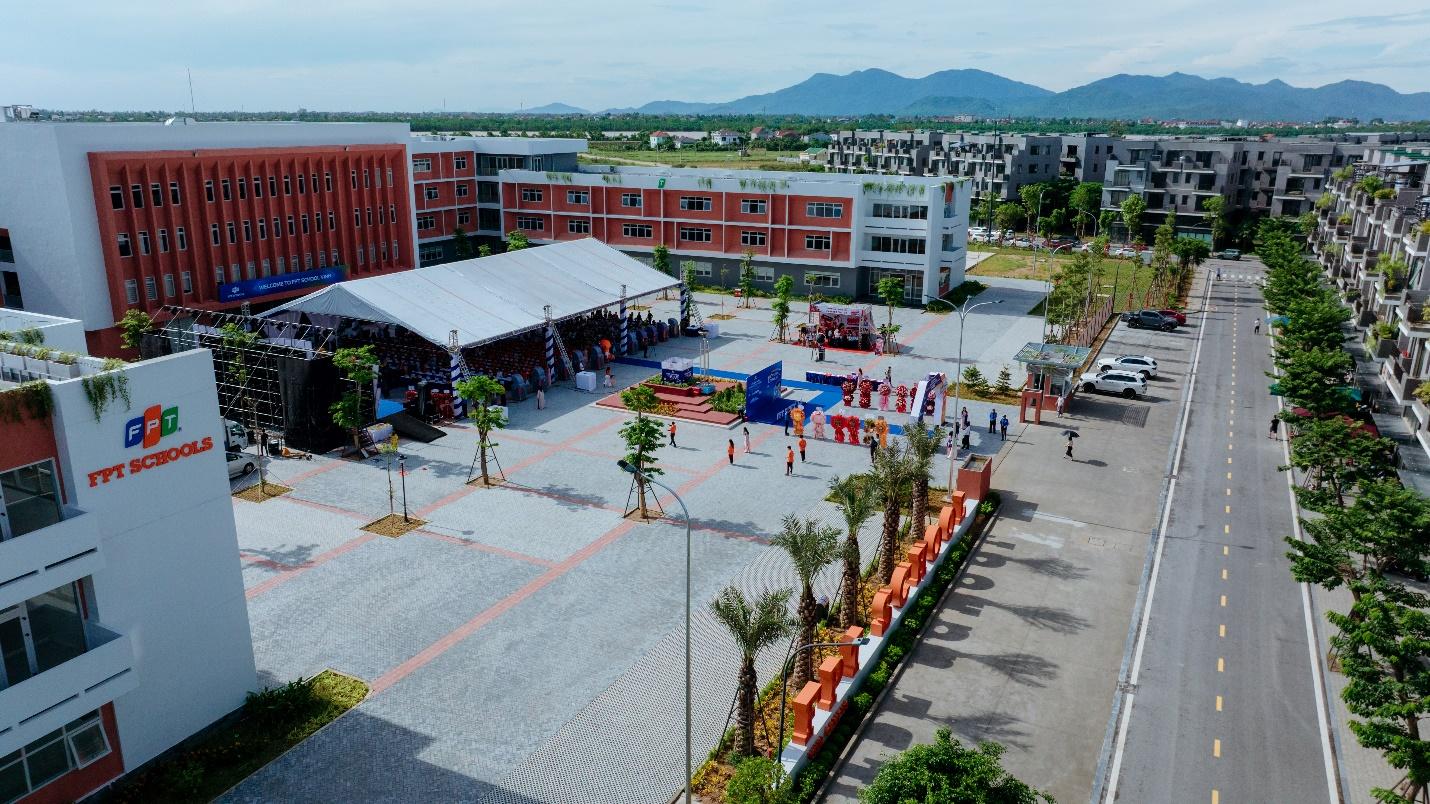 Trường li&ecirc;n cấp FPT Vinh tại Eco Central Park đi v&agrave;o hoạt động - Ảnh 1.