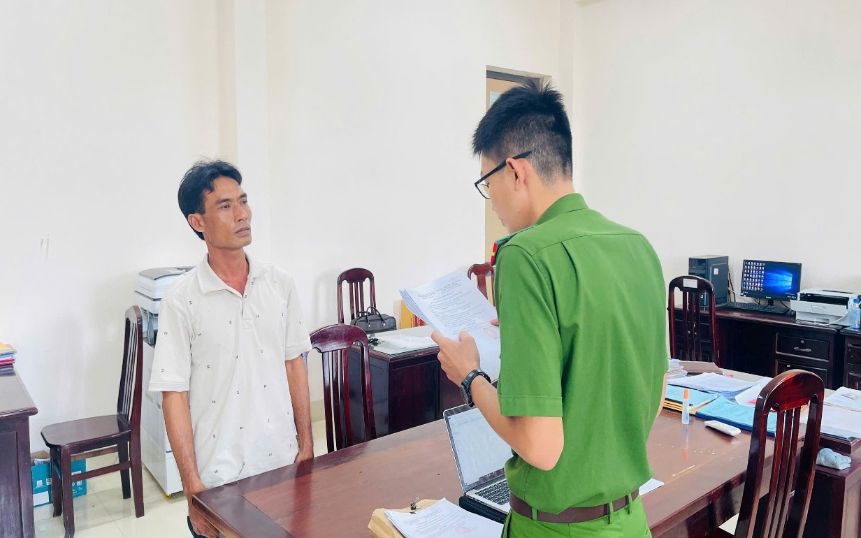 Ph&uacute; Thọ: D&ugrave;ng thịt lợn nhiễm dịch tả ch&acirc;u Phi để l&agrave;m lạp sườn, thịt sấy, 2 đối tượng bị khởi tố - Ảnh 2.