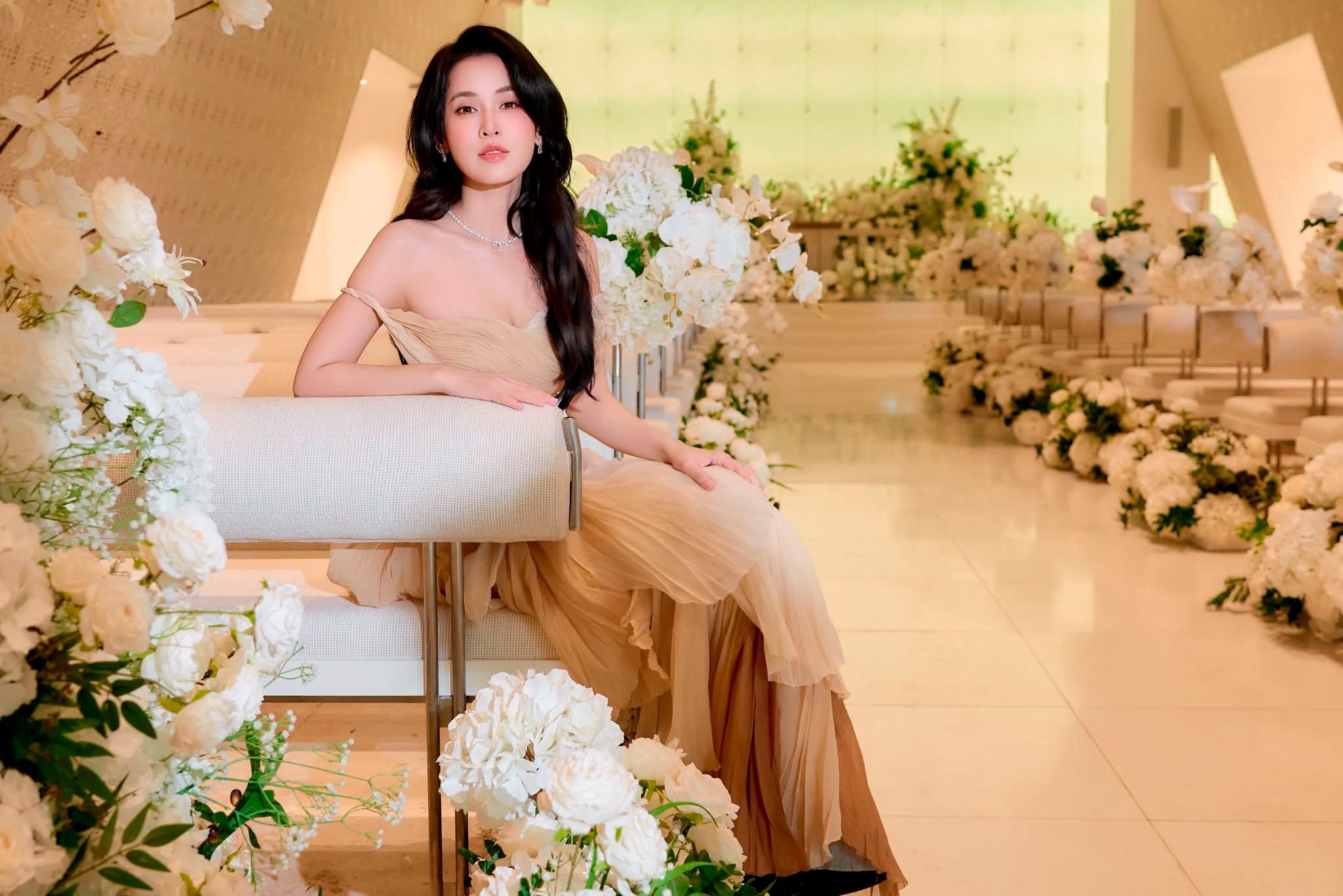 Ngọc Trinh g&acirc;y sốt với phong c&aacute;ch ' t&oacute;c n&acirc;u m&ocirc;i trầm ' v&agrave; lời nhắn nhủ từ Đinh Ngọc Diệp - Ảnh 4.