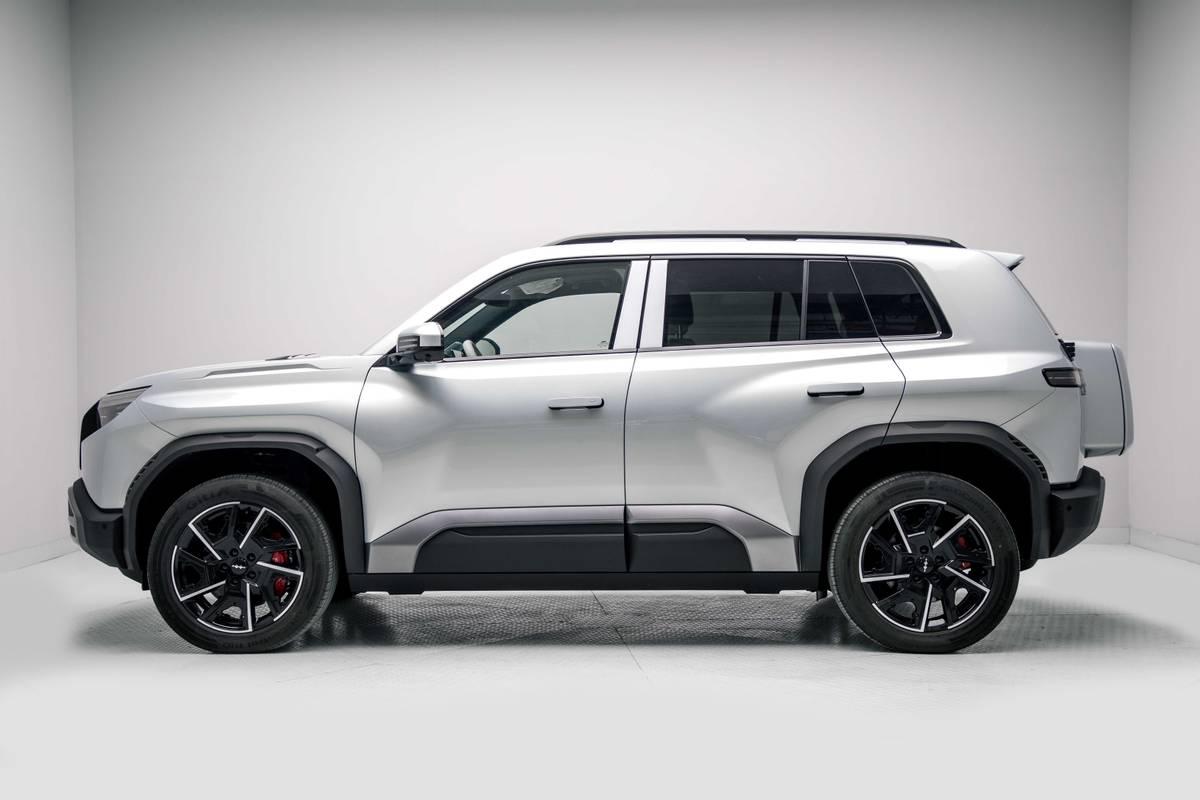 Ngang cỡ Mazda CX-5, SUV điện gi&aacute; 560 triệu đồng, sạc 9 ph&uacute;t, đi xa tới 620km sẽ về Việt Nam? - Ảnh 3.