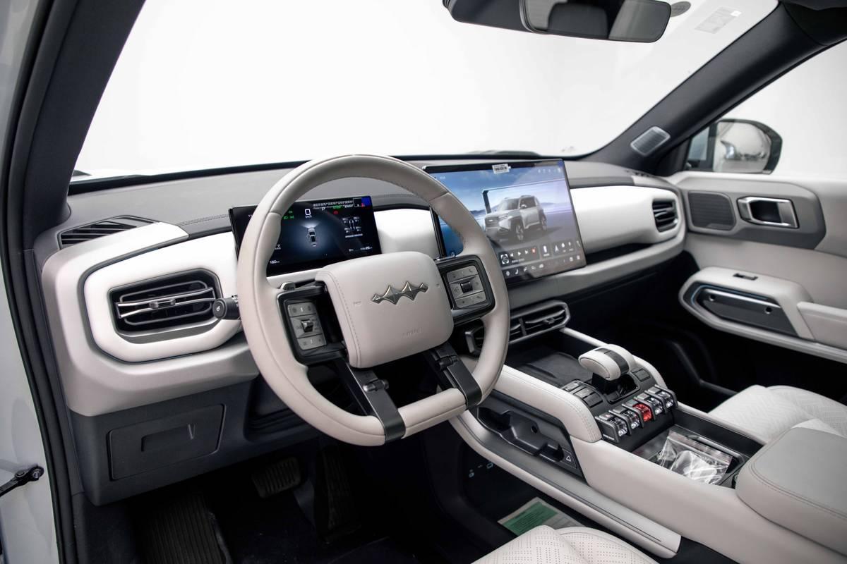 Ngang cỡ Mazda CX-5, SUV điện gi&aacute; 560 triệu đồng, sạc 9 ph&uacute;t, đi xa tới 620km sẽ về Việt Nam? - Ảnh 4.