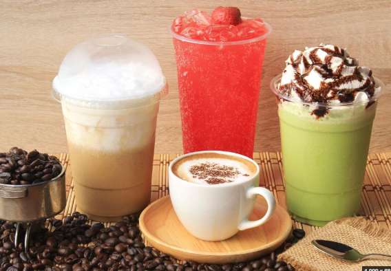 Mẹo ăn uống khi đi máy bay: Nên chọn món ăn gì để tránh đầy bụng, khó tiêu - Ảnh 3.