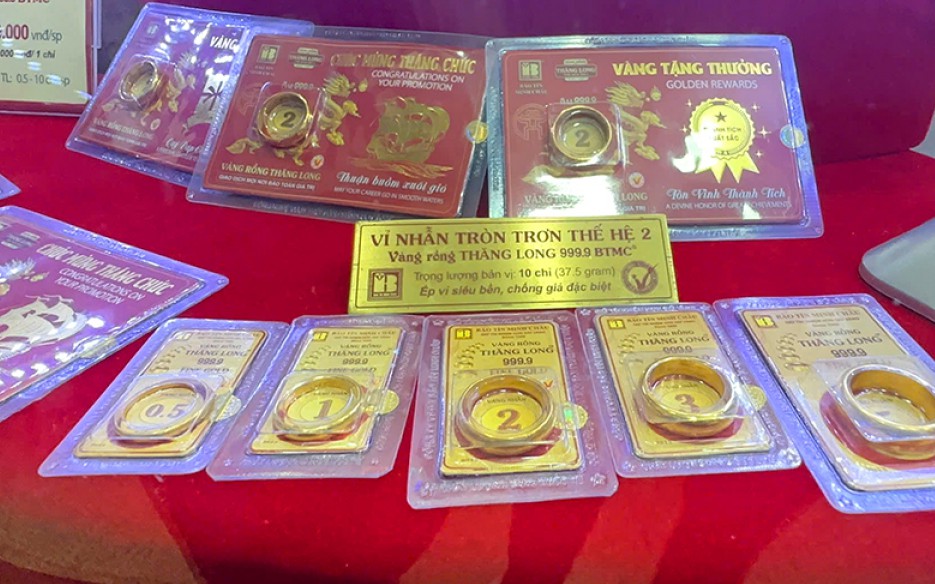 Gi&aacute; v&agrave;ng h&ocirc;m nay 24 / 8: V&agrave;ng SJC , Bảo T&iacute;n Minh Ch&acirc;u , Ph&uacute; Q&uacute;y bao nhi&ecirc;u tiền 1 chỉ? - Ảnh 1.