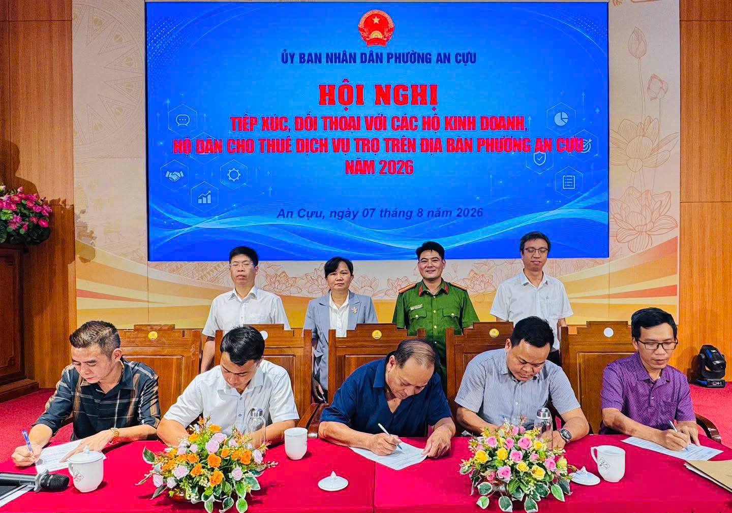 Cảnh gi&aacute;c 'bẫy' lừa đảo khi sinh vi&ecirc;n t&igrave;m ph&ograve;ng trọ đầu năm học - Ảnh 5.