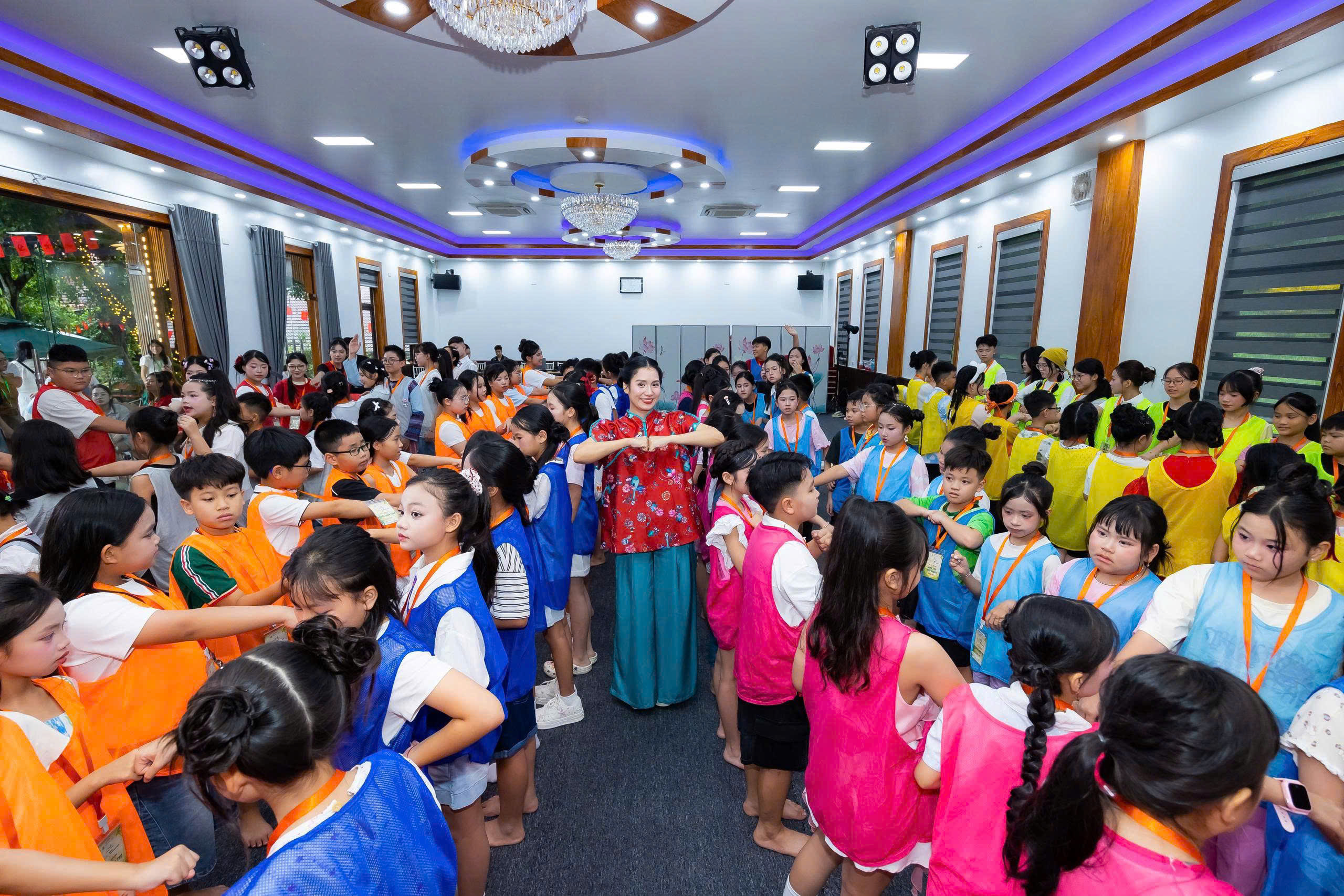 B&aacute;n kết MC nh&iacute; to&agrave;n quốc 2026: Thanh &acirc;m đồng dao v&agrave; tr&ograve; chơi d&acirc;n gian - Ảnh 7.