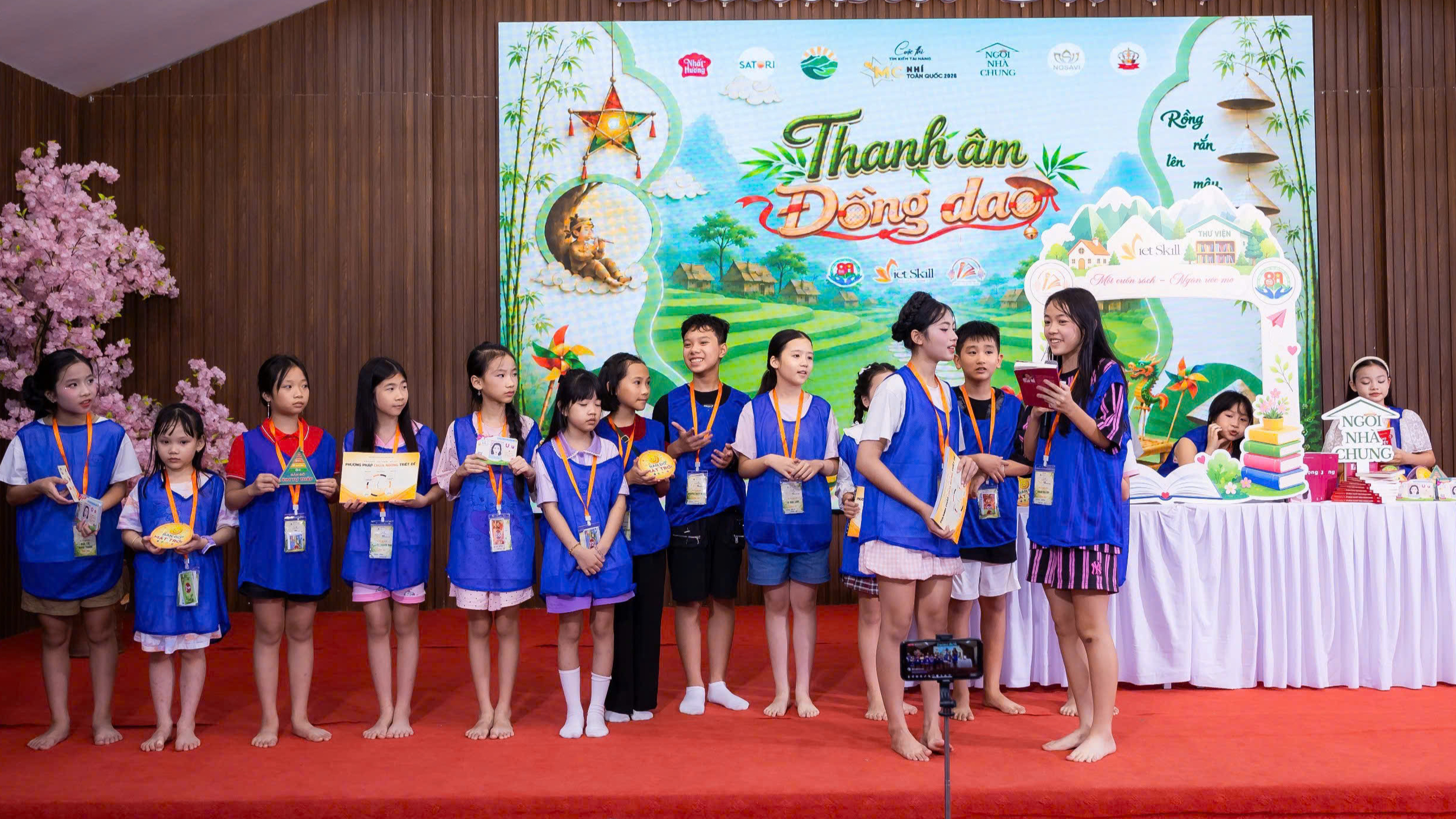 B&aacute;n kết MC nh&iacute; to&agrave;n quốc 2026: Thanh &acirc;m đồng dao v&agrave; tr&ograve; chơi d&acirc;n gian - Ảnh 8.