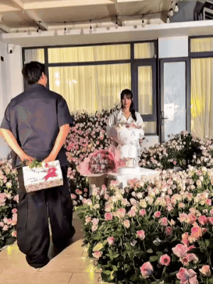 Cuộc sống sang chảnh của Diệp L&acirc;m Anh sau sinh nhật đặc biệt với 6 . 863 B&ocirc;ng hồng - Ảnh 2.