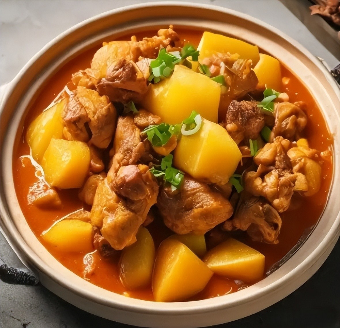 V&agrave;o m&ugrave;a thu, t&ocirc;i thường nấu 4 m&oacute;n ăn gi&agrave;u kali vừa ngon lại dễ, ăn thường xuy&ecirc;n gi&uacute;p nu&ocirc;i dưỡng tỳ vị v&agrave; cải thiện l&agrave;n da - Ảnh 2.