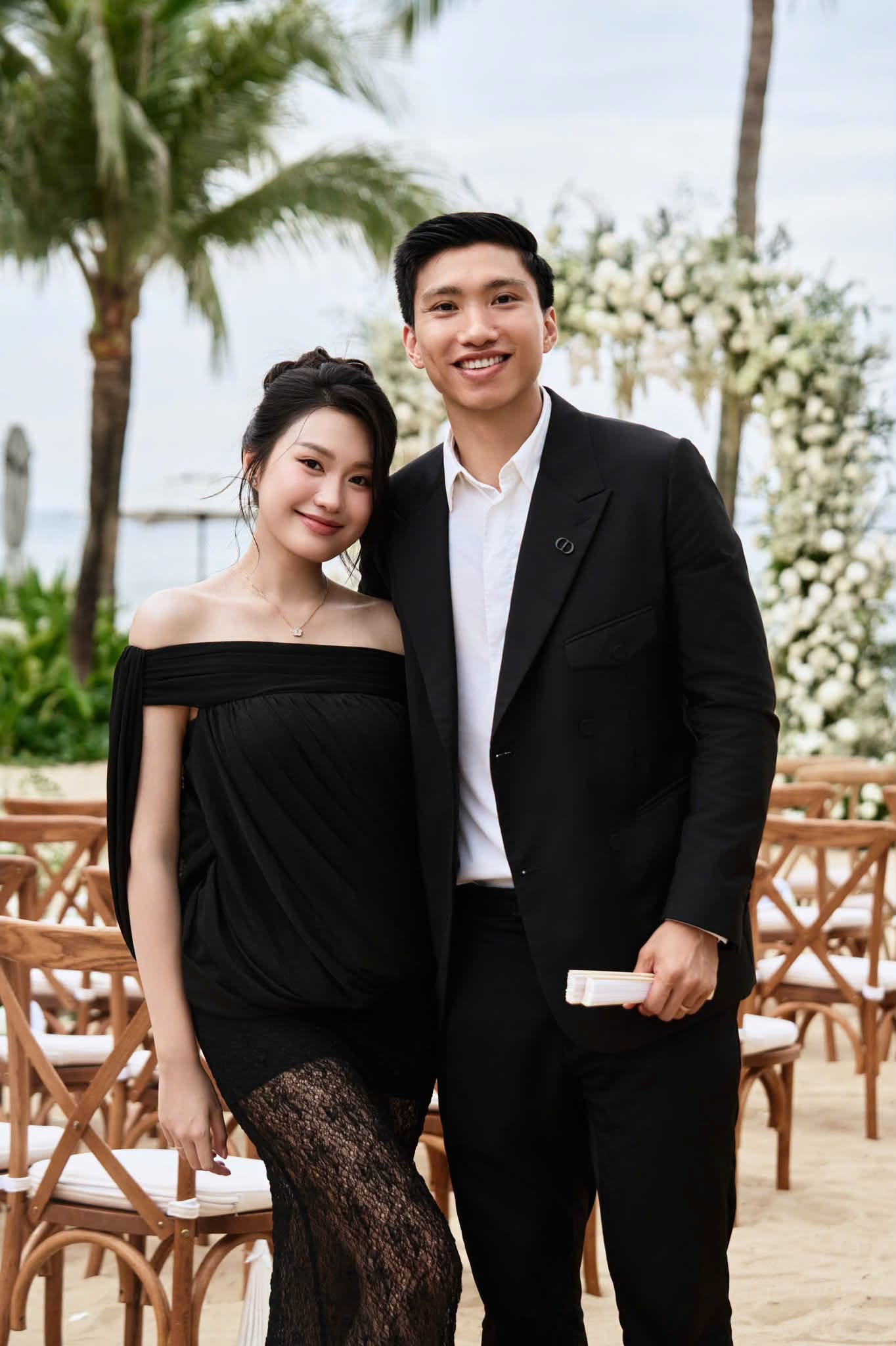 Kh&ocirc;ng gian ấm c&uacute;ng trong biệt thự của Do&atilde;n Hải My v&agrave; Đo&agrave;n Văn Hậu - Ảnh 1.