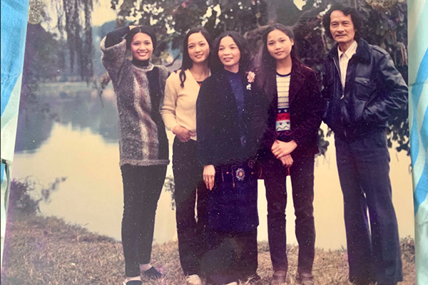 NSƯT L&ecirc; Vi v&agrave; quan điểm về h&ocirc;n nh&acirc;n: 'T&ocirc;i lu&ocirc;n coi trọng v&agrave; g&igrave;n giữ những gi&aacute; trị tốt đẹp được bền vững' - Ảnh 6.