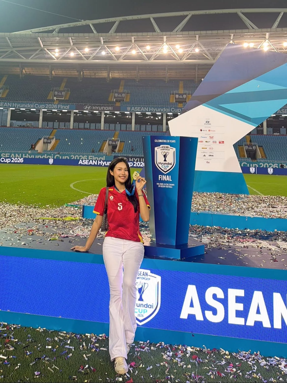Diện mạo trái ngược của Doãn Hải My và Chu Thanh Huyền tại Asean Cup 2026 - Ảnh 5.
