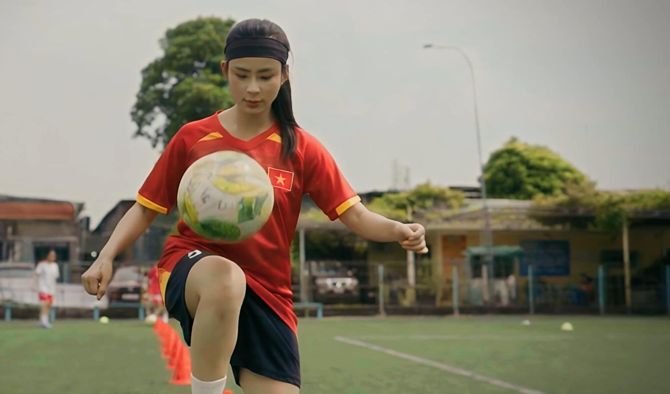 Diễn vi&ecirc;n Thảo My tỏa s&aacute;ng trong vai ch&iacute;nh đầu ti&ecirc;n phim Đội b&oacute;ng nữ l&agrave;ng Xu&acirc;n - Ảnh 3.