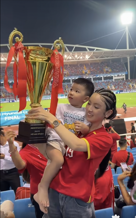 Diện mạo trái ngược của Doãn Hải My và Chu Thanh Huyền tại Asean Cup 2026 - Ảnh 8.