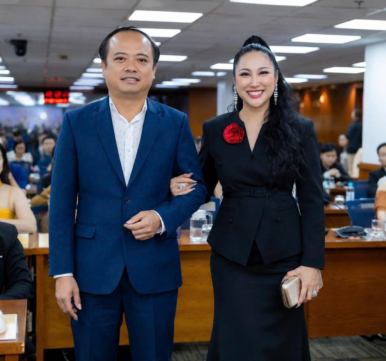 Phi Thanh V&acirc;n sau đổ vỡ: 'Quốc tịch kh&ocirc;ng quyết định tuổi thọ của h&ocirc;n nh&acirc;n' - Ảnh 4.
