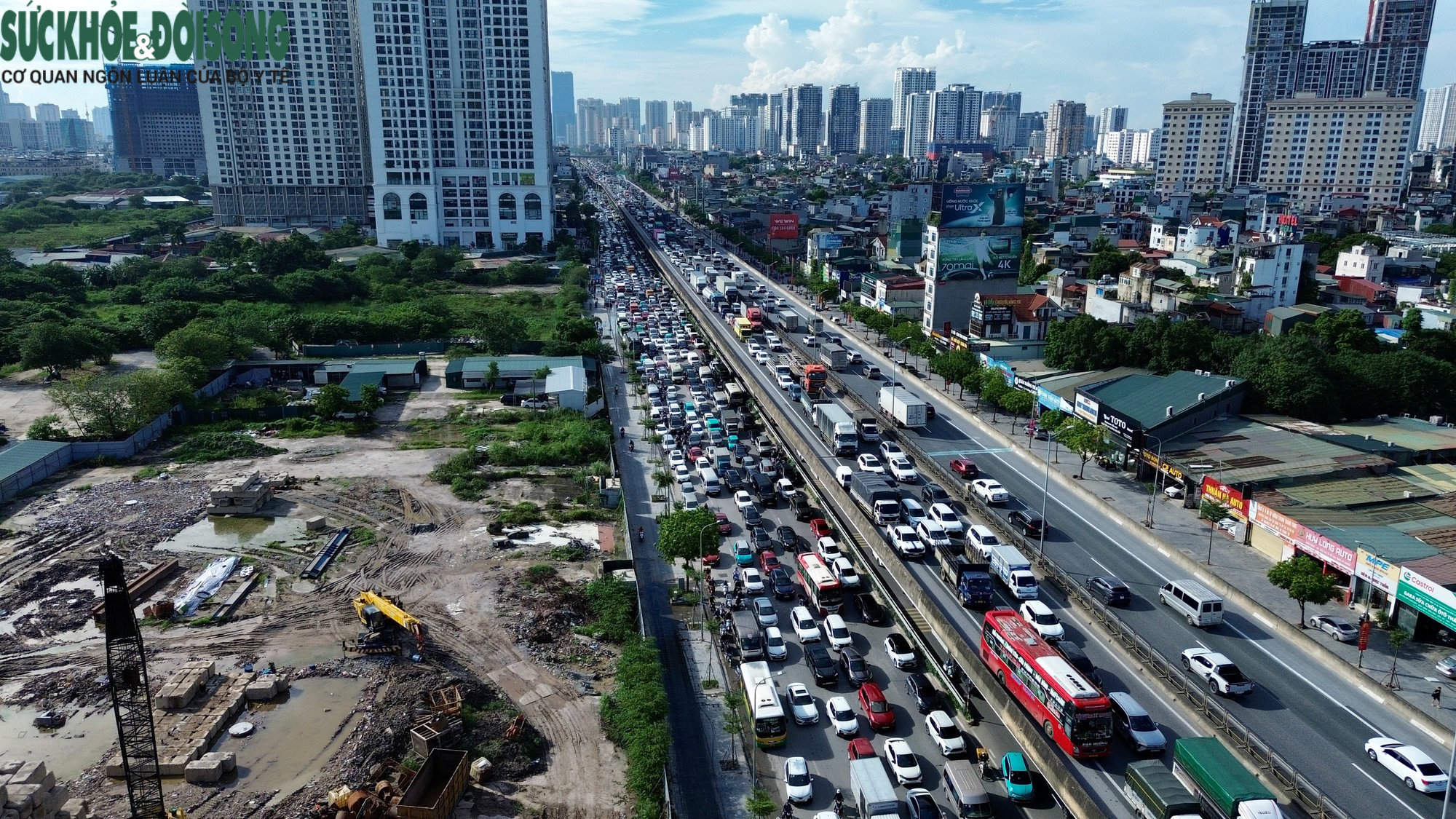Cập nhật t&igrave;nh h&igrave;nh giao th&ocirc;ng H&agrave; Nội cuối chiều trước nghỉ lễ 2/9 - Ảnh 3.