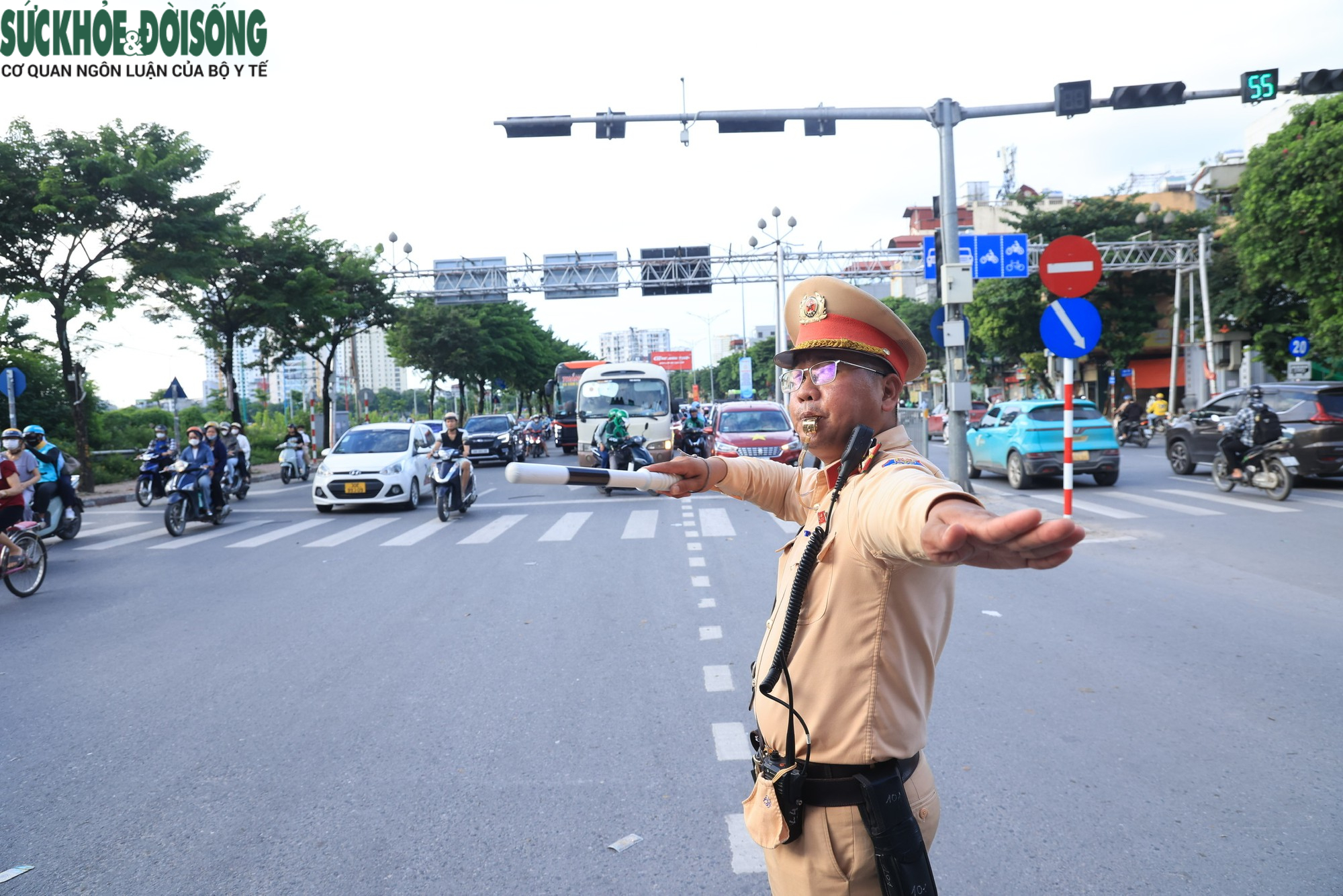 Cập nhật t&igrave;nh h&igrave;nh giao th&ocirc;ng H&agrave; Nội cuối chiều trước nghỉ lễ 2/9 - Ảnh 10.
