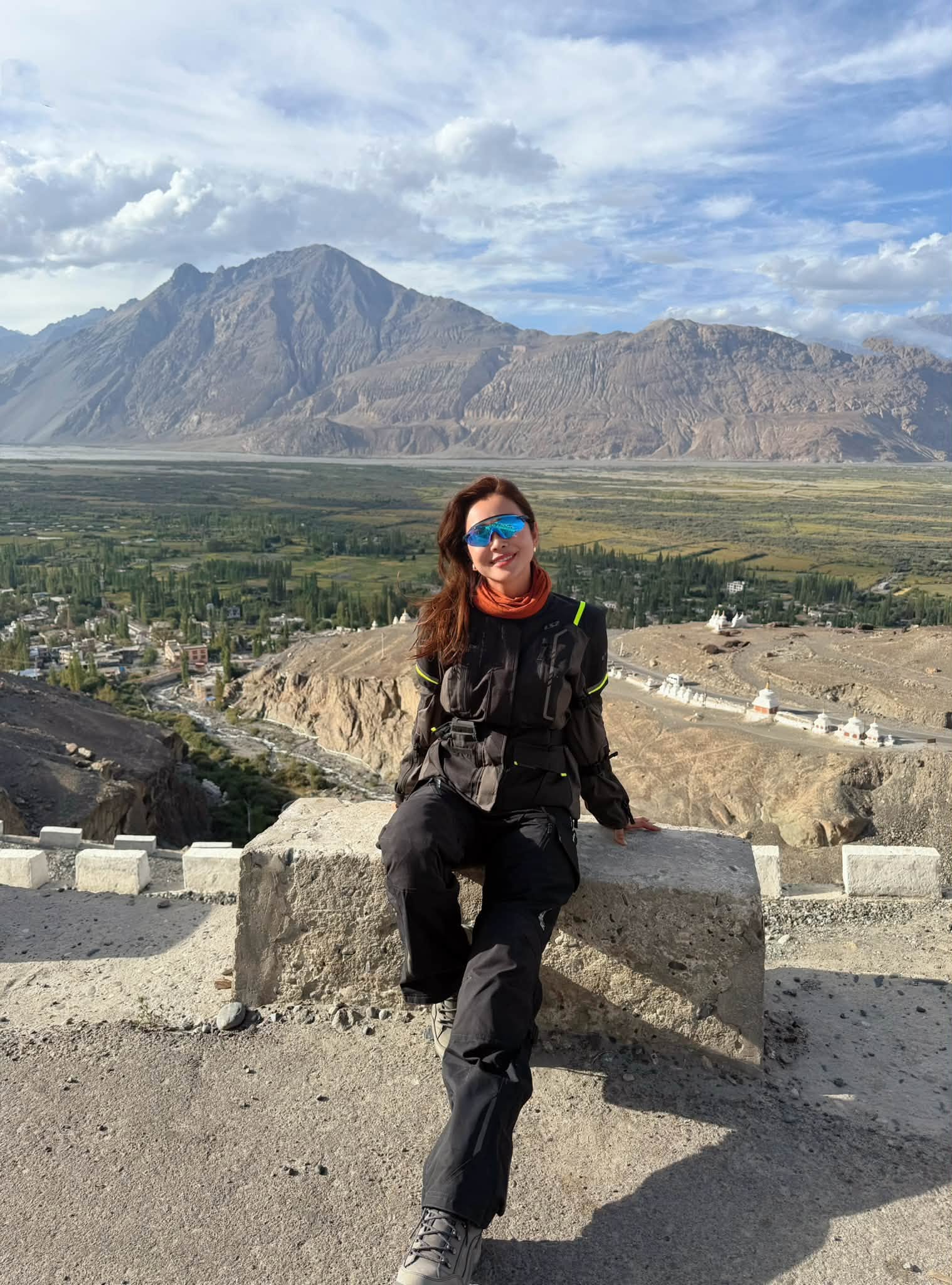 Jennifer Phạm khám phá vẻ đẹp Himalaya: Hành trình ' phượt ' ấn tượng ở Ấn Độ - Ảnh 9.