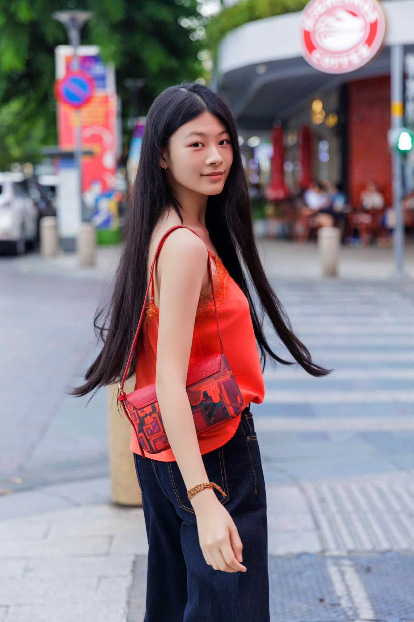 Diện mạo tuổi 17 xinh đẹp của con g&aacute;i B&igrave;nh Minh g&acirc;y sốt cộng đồng mạng - Ảnh 3.