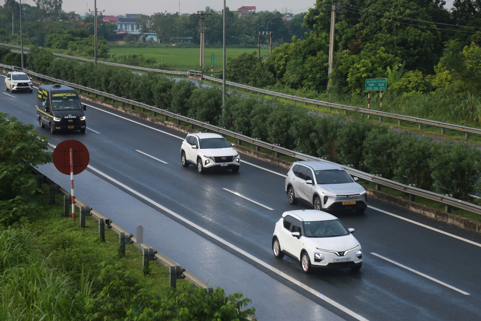 Lỗi kh&ocirc;ng giữ khoảng c&aacute;ch an to&agrave;n tr&ecirc;n cao tốc v&agrave; quyền khiếu nại của t&agrave;i xế - Ảnh 8.