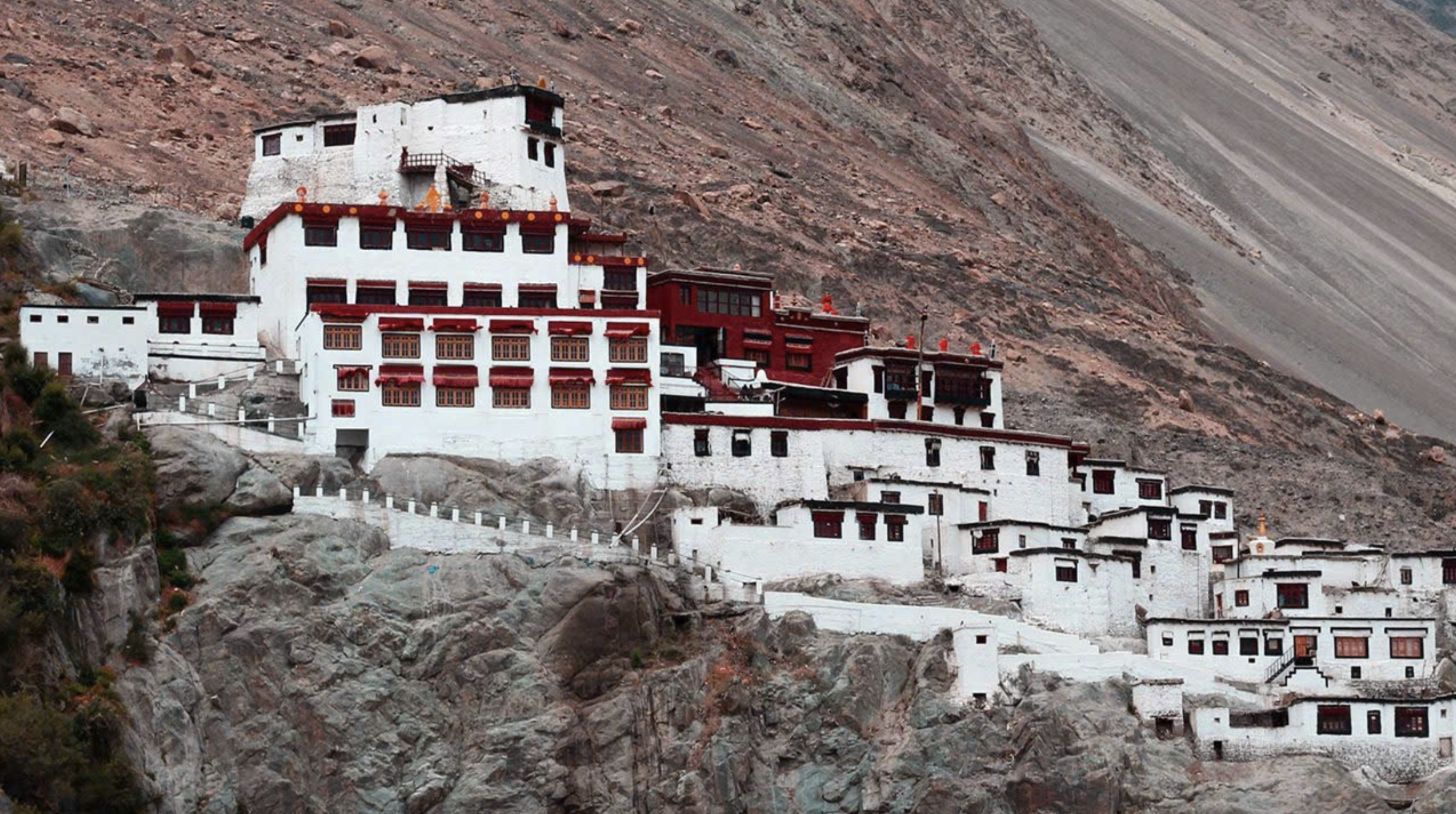 Jennifer Phạm khám phá vẻ đẹp Himalaya: Hành trình ' phượt ' ấn tượng ở Ấn Độ - Ảnh 12.