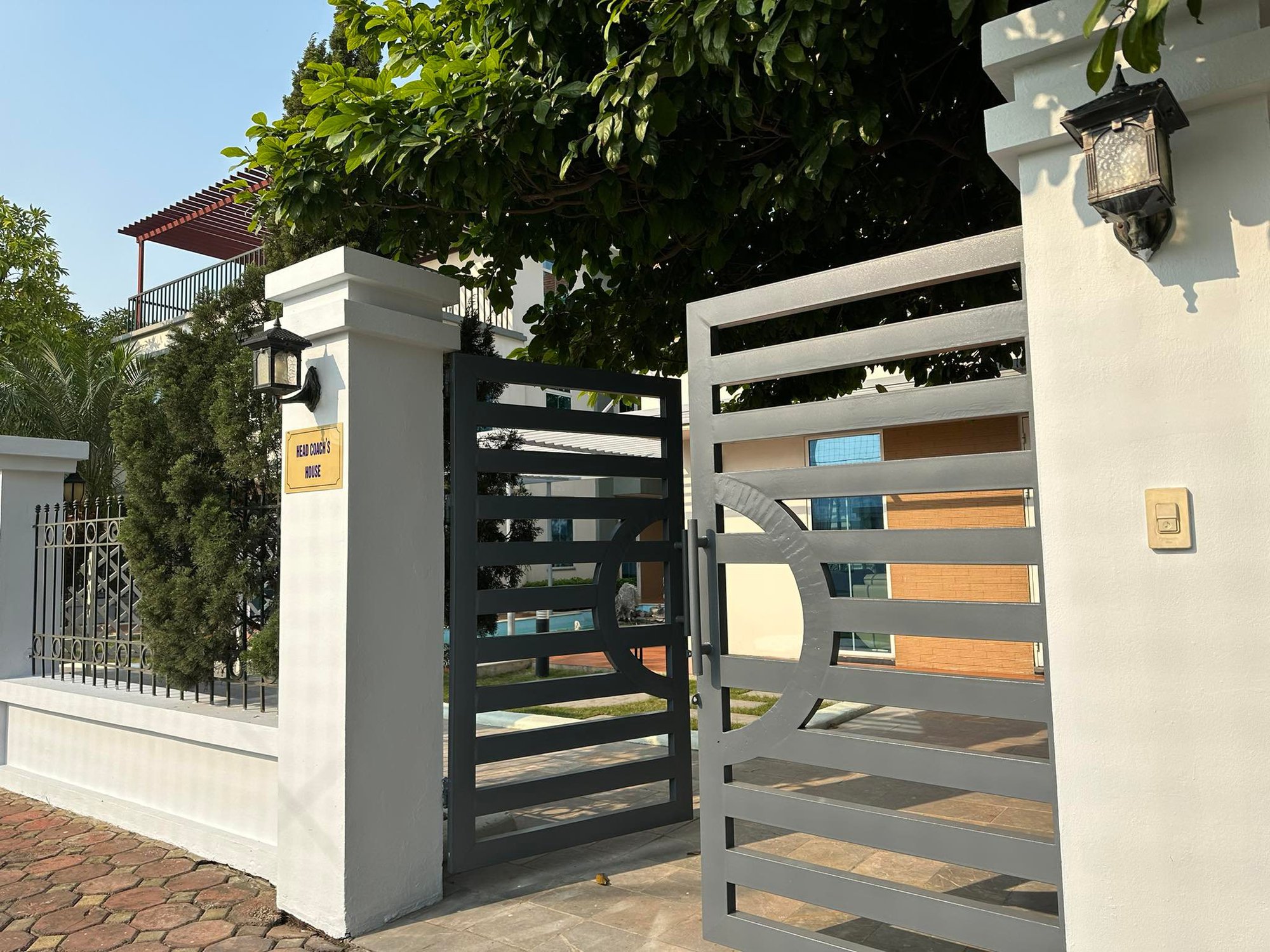 Bí mật bên trong căn biệt thự của HLV Kim Sang - sik tại Việt Nam - Ảnh 5.