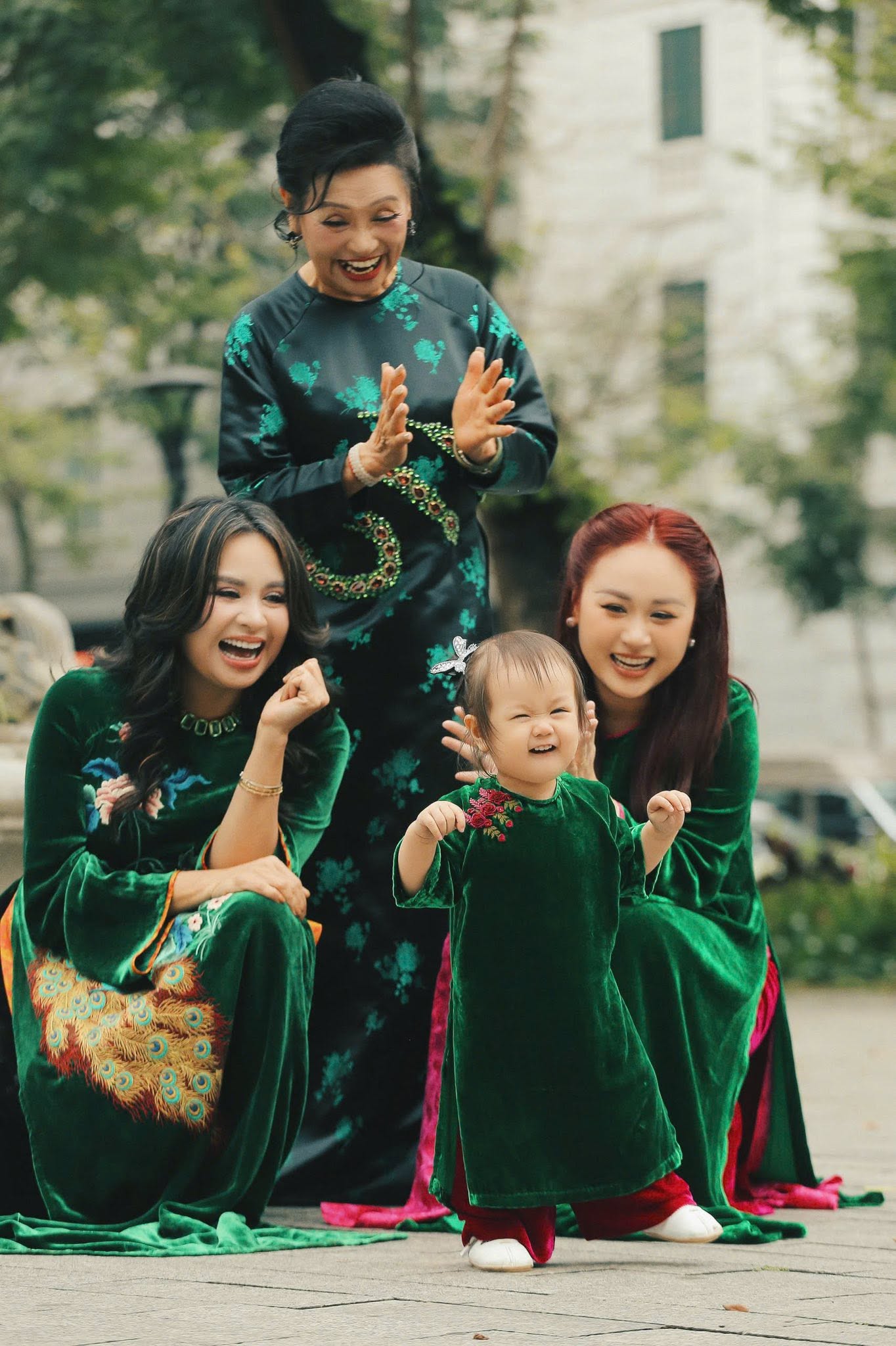 Mẹ của Diva Thanh Lam xin lỗi con g&aacute;i v&igrave; đ&ograve;n roi ng&agrave;y nhỏ - Ảnh 2.