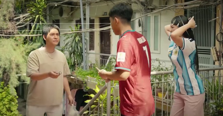 M&ugrave;a h&egrave; năm ấy - Tập 11: Phương du học trở về, Kh&aacute;nh cố t&igrave;nh đẩy c&ocirc; ra xa- Ảnh 4.