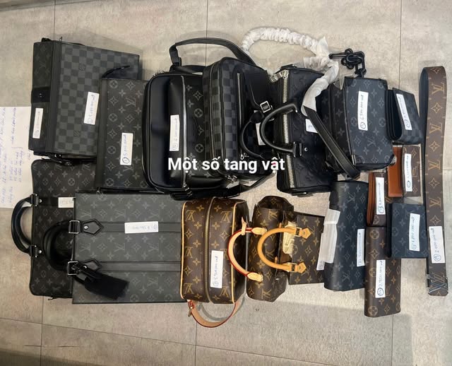 H&agrave; Nội: Triệt ph&aacute; cơ sở kinh doanh h&agrave;ng hiệu giả mạo tinh vi, thu lợi bất ch&iacute;nh h&agrave;ng tỷ đồng - Ảnh 1.