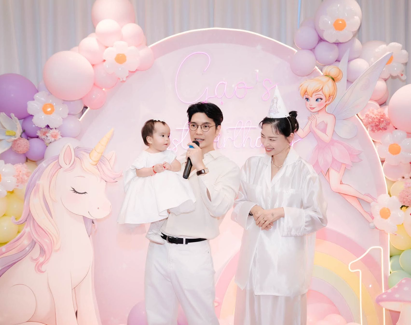 Ng&ocirc; Thanh V&acirc;n v&agrave; khoảnh khắc sinh nhật 1 tuổi độc đ&aacute;o của Con g&aacute;i Gạo - Ảnh 4.