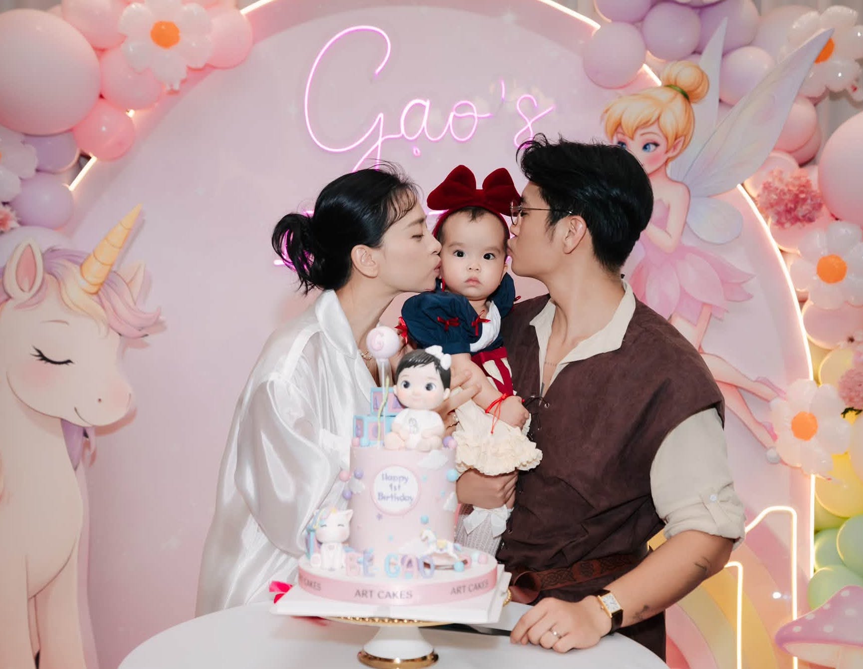 Ng&ocirc; Thanh V&acirc;n v&agrave; khoảnh khắc sinh nhật 1 tuổi độc đ&aacute;o của Con g&aacute;i Gạo - Ảnh 1.