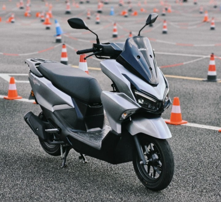 Trang bị xịn như Air Blade, xe ga 125cc của Honda gi&aacute; 33 triệu đồng thiết kế hiện đại, rẻ như Vision - Ảnh 2.