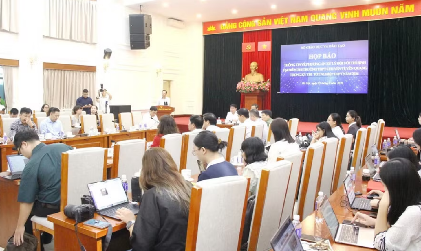 Hủy kết quả, tổ chức thi lại cho tất cả th&iacute; sinh tại điểm thi THPT Chuy&ecirc;n Tuy&ecirc;n Quang - Ảnh 2.