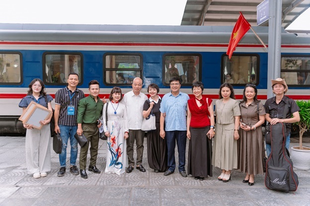&ldquo;Kh&uacute;c ca Blouse trắng&rdquo; số đầu ti&ecirc;n: H&agrave;nh tr&igrave;nh chữa l&agrave;nh từ tr&aacute;i tim tại bệnh viện Bạch Mai - cơ sở Ninh B&igrave;nh - Ảnh 13.