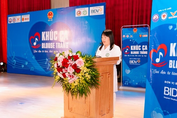 &ldquo;Kh&uacute;c ca Blouse trắng&rdquo; số đầu ti&ecirc;n: H&agrave;nh tr&igrave;nh chữa l&agrave;nh từ tr&aacute;i tim tại bệnh viện Bạch Mai - cơ sở Ninh B&igrave;nh - Ảnh 3.