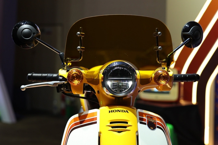 Gi&aacute; cả xe số 110cc Honda Super Cup 2026: Sự trở lại của Huyền thọai cổ điển - Ảnh 5.