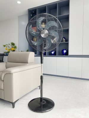 Đừng bật quạt kiểu n&agrave;y kẻo "c&agrave;ng quạt c&agrave;ng như l&ograve; x&ocirc;ng hơi" - Ảnh 1.