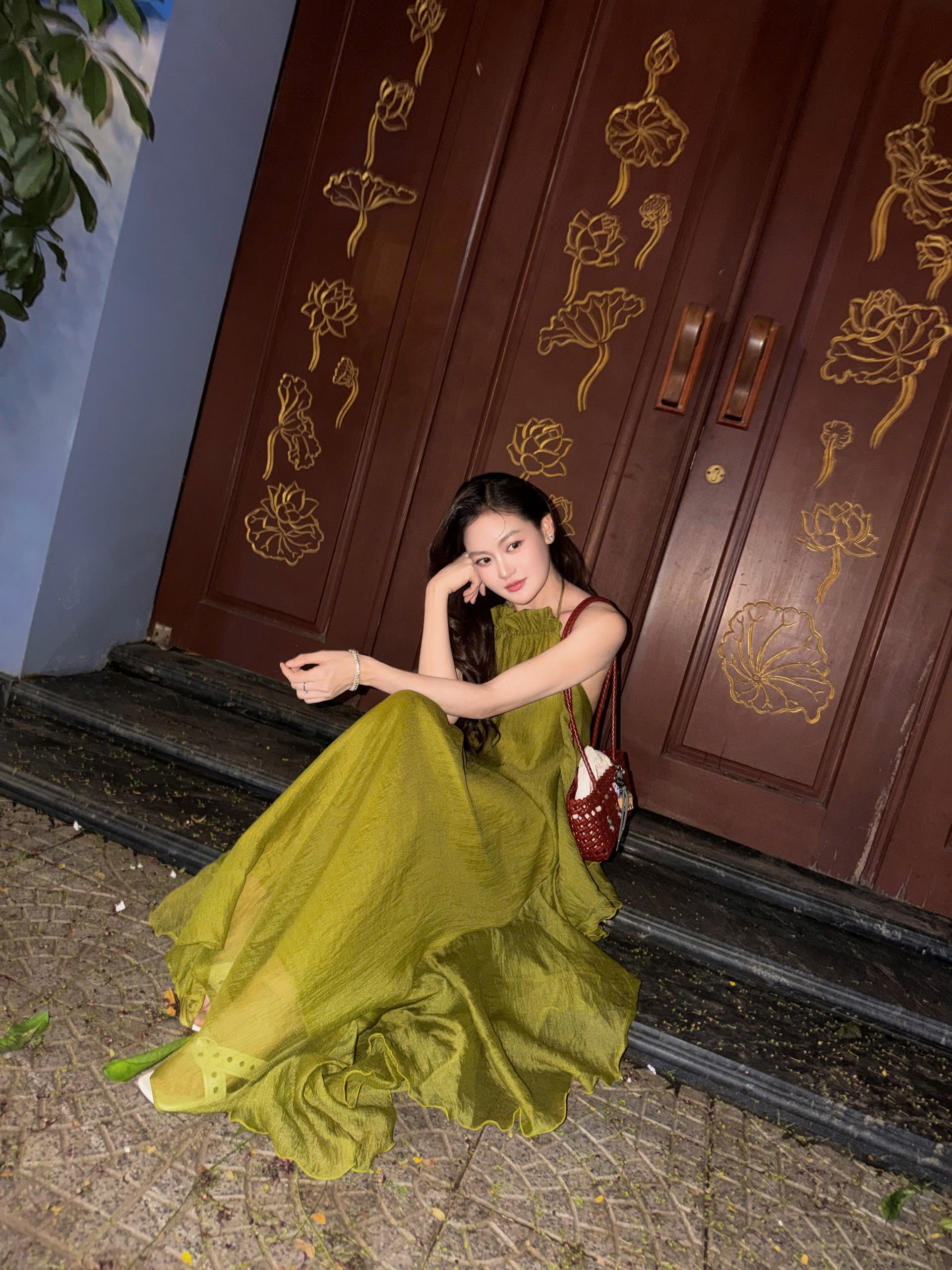 Mỹ nh&acirc;n phim giờ v&agrave;ng Th&ugrave;y Anh tiết lộ b&iacute; quyết mặc đẹp mọi l&uacute;c mọi nơi - Ảnh 11.