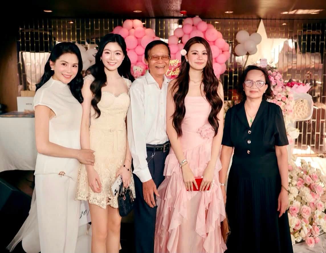 Bố mẹ vợ MC Quyền Linh g&acirc;y ch&uacute; &yacute; trong ng&agrave;y sinh nhật ch&aacute;u ngọai 18 tuổi - Ảnh 1.