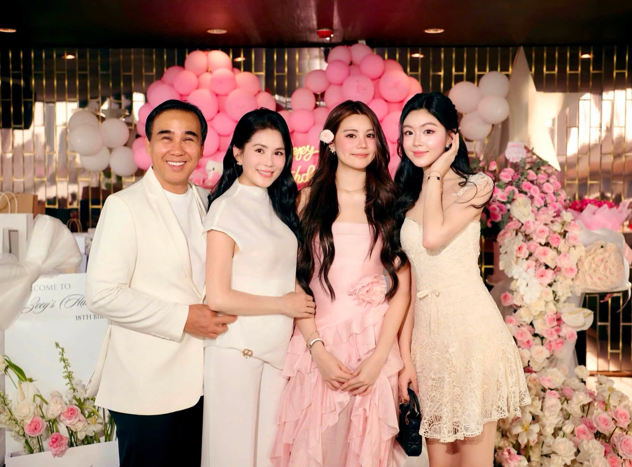 Bố mẹ vợ MC Quyền Linh g&acirc;y ch&uacute; &yacute; trong ng&agrave;y sinh nhật ch&aacute;u ngọai 18 tuổi - Ảnh 3.