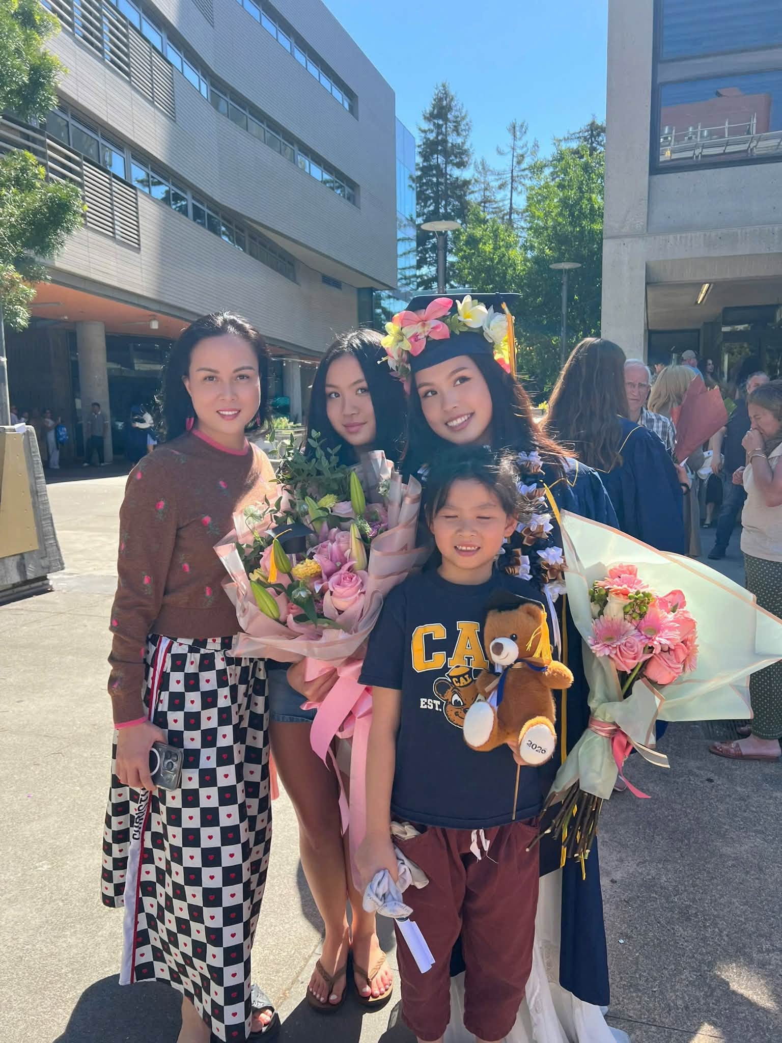 Con gái Phượng Chanel tốt nghiệp xuất sắc tại Đại học California , Berkeley - Ảnh 3.