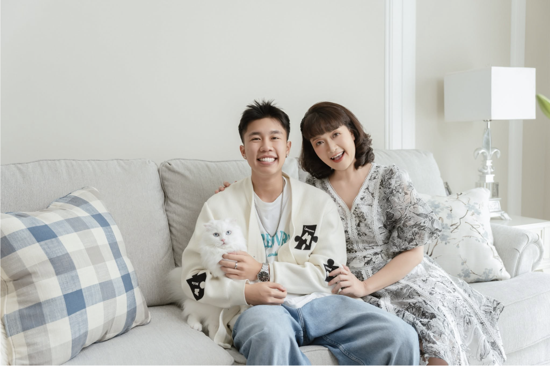 Diễn viên Long Vũ: “Đi theo diễn xuất vì bồng bột, ở lại vì trót yêu nghề” - Ảnh 2.