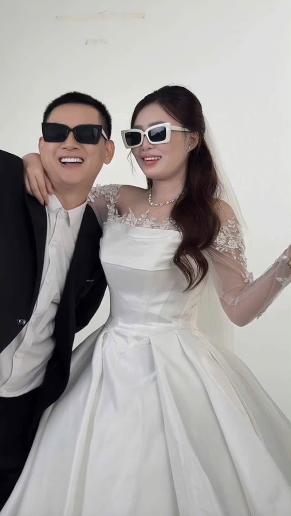 Ho&agrave;i L&acirc;m g&acirc;y ch&uacute; &yacute; ở tuổi 32 - Ảnh 1.